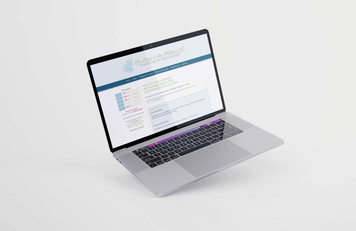 Laptop mit der Website hausarzt-kottingbrunn.at